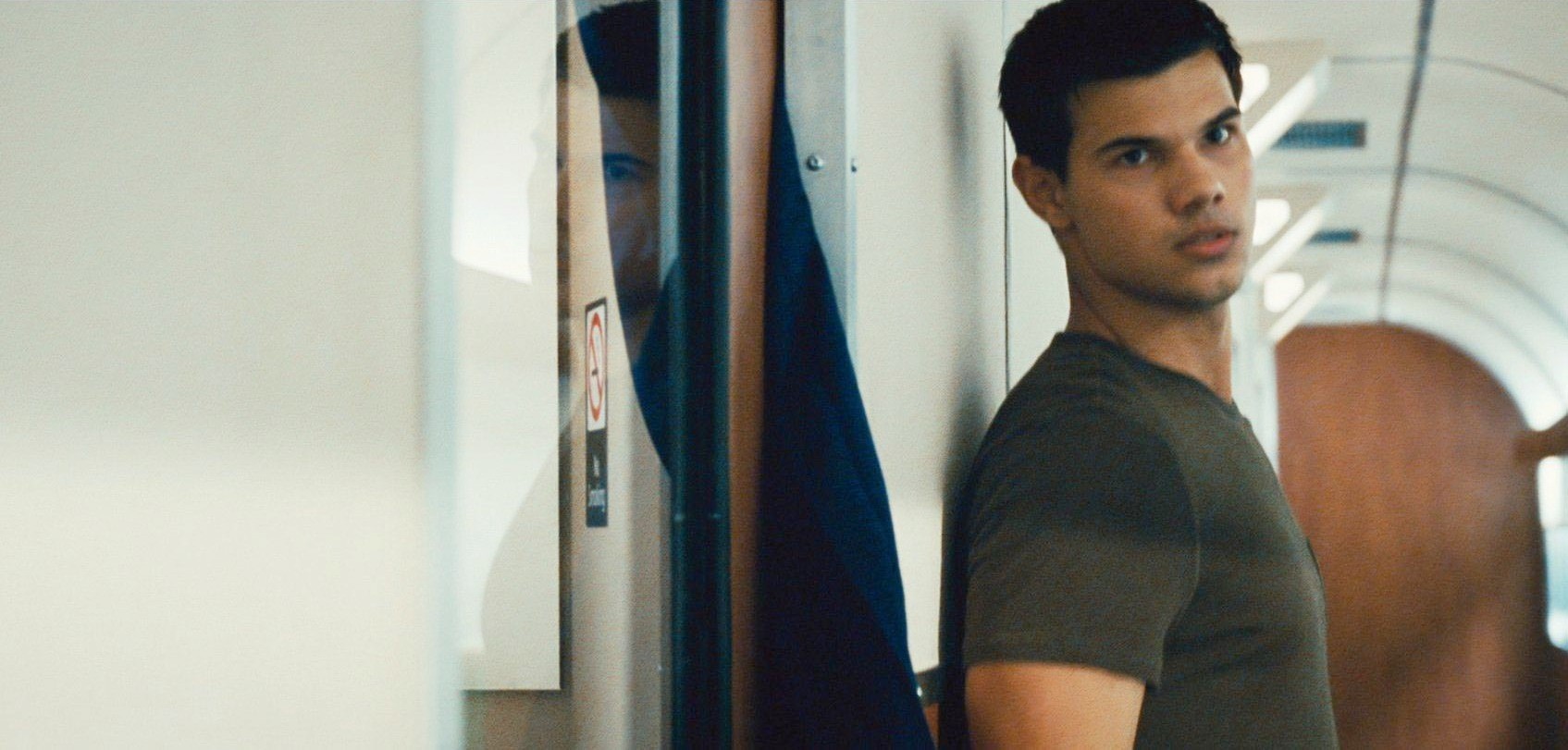 Abduction Picture 14