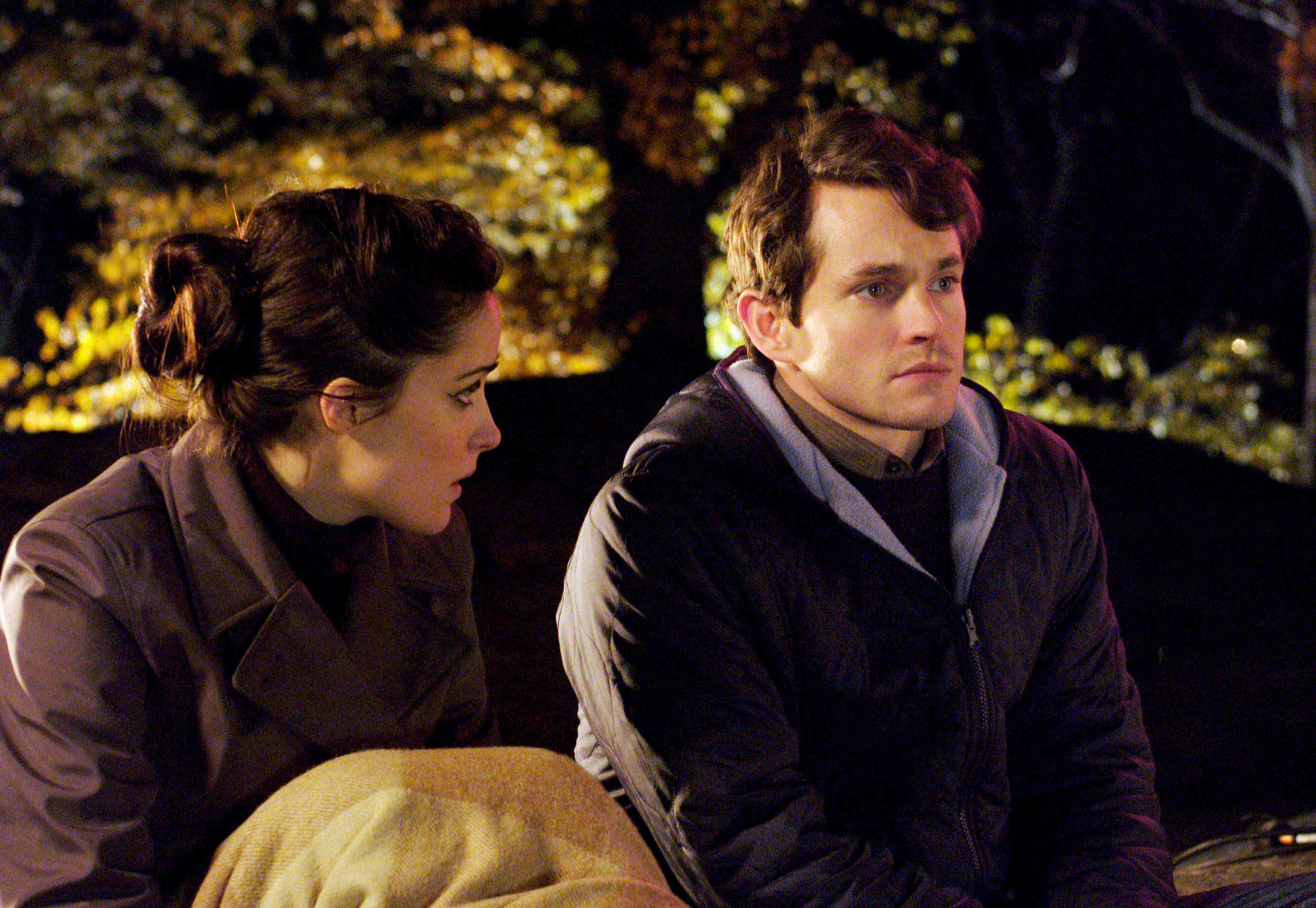 Rose Byrne stars as Beth and Hugh Dancy stars as Adam in Fox Searchlight Pictures' Adam (2009)