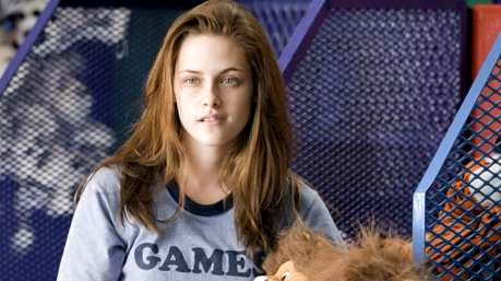 Kristen Stewart stars as Em in Miramax Films' Adventureland (2009)