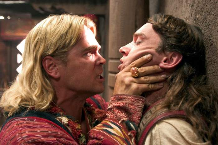 Colin Farrell and Jonathan Rhys-Meyers in Oliver Stone' Alexander (2004)