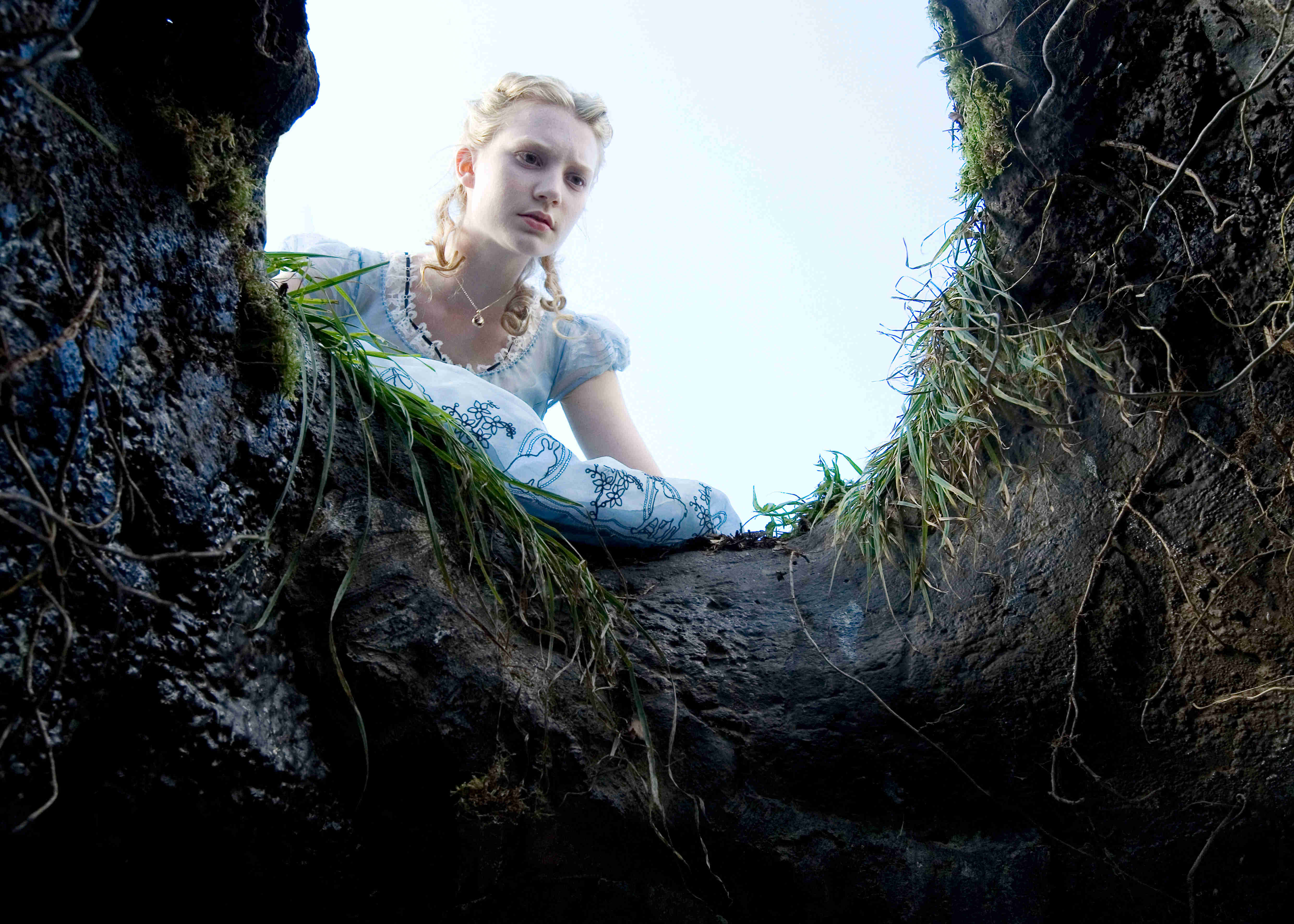 Mia Wasikowska stars as Alice in Walt Disney Pictures' Alice in Wonderland (2010)