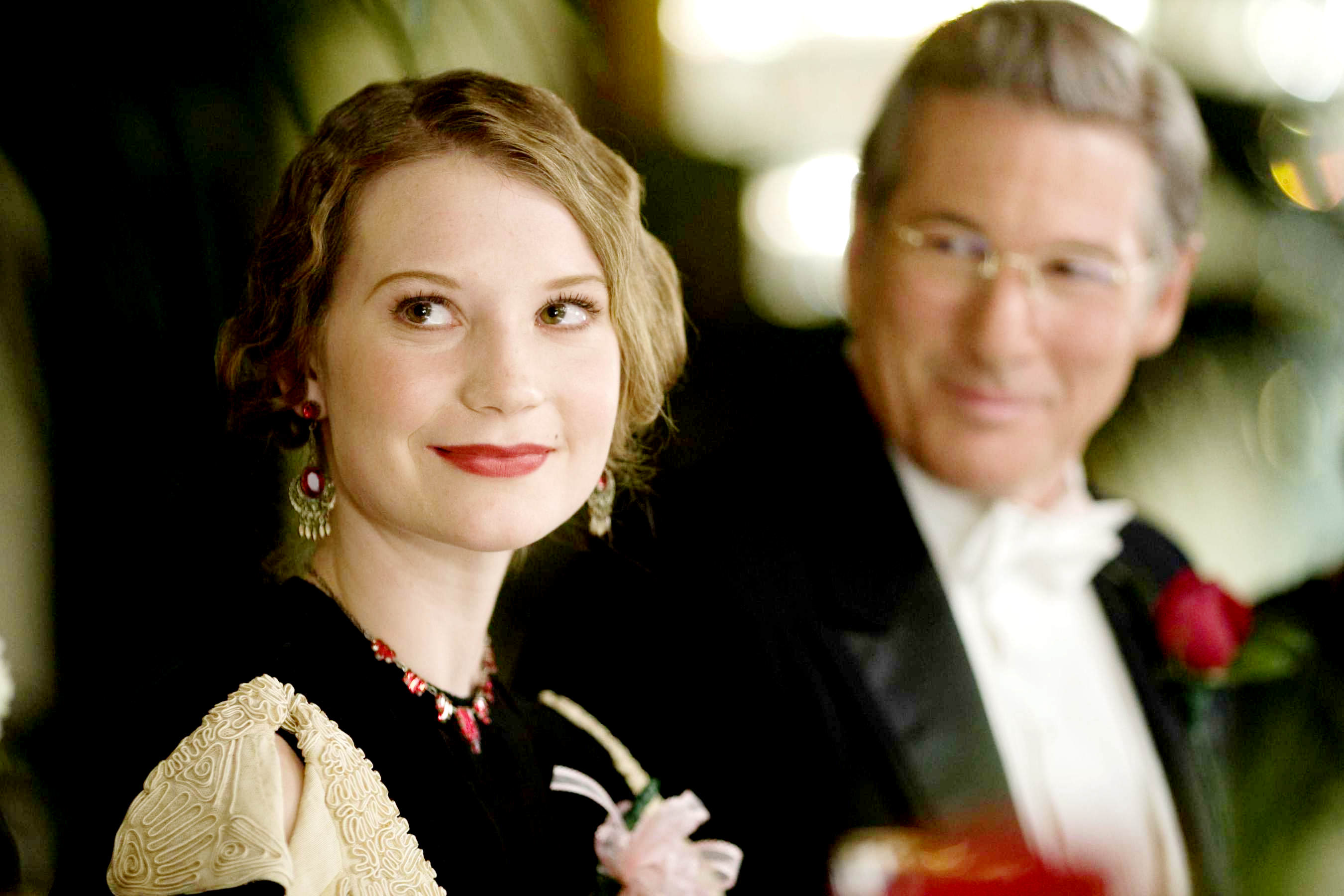 Mia Wasikowska stars as Elinor Smith and Richard Gere stars as George Putnam in Fox Searchlight Pictures' Amelia (2009)