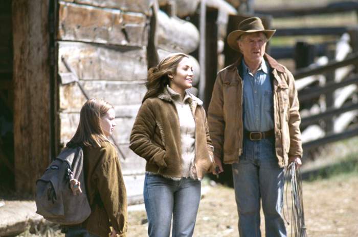 Becca Gardner, Jennifer Lopez and Robert Redford in Miramax Films' An Unfinished Life (2005)