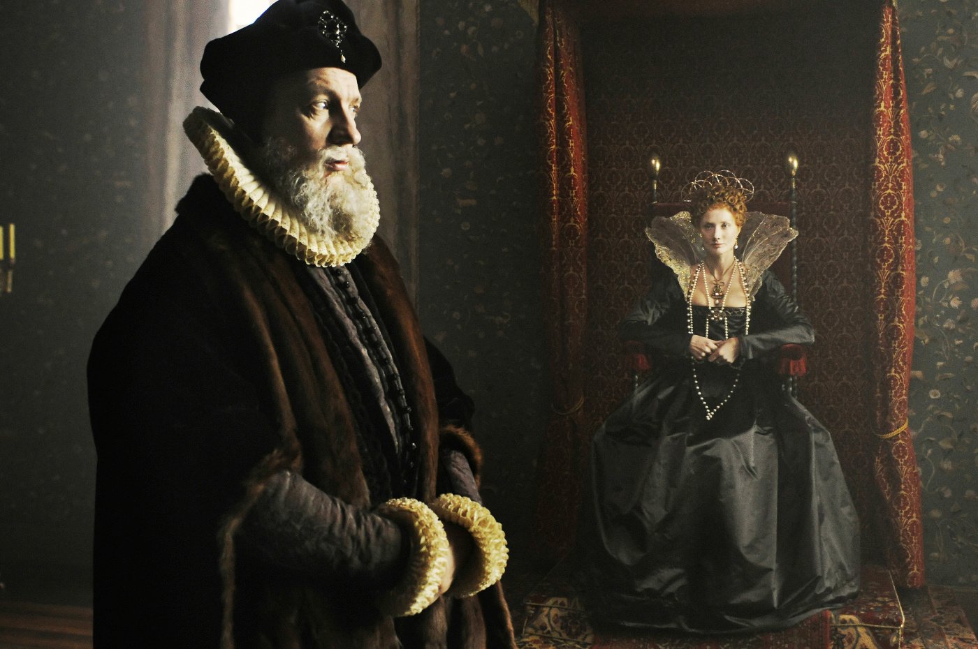 David Thewlis stars as William Cecil and Joely Richardson stars as Young Queen Elizabeth I in Columbia Pictures' Anonymous (2011)