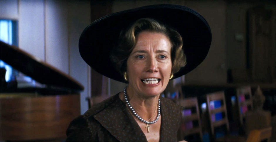 Emma Thompson stars as Mrs. Lincoln in Warner Bros. Pictures' Beautiful Creatures (2013)