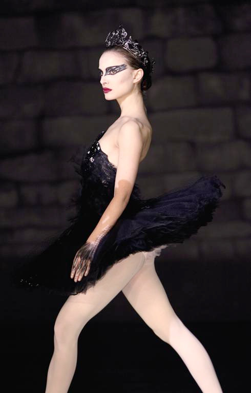 "Black Swan" continued to dance all over its competition at Saturday, 