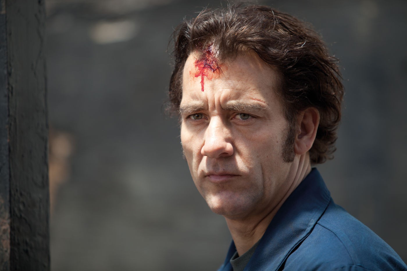 Clive Owen stars as Chris Pierzynski in Roadside Attractions' Blood Ties (2014)