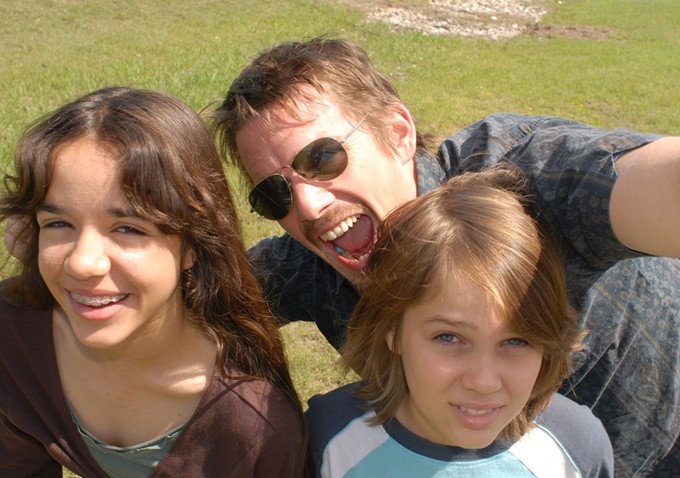 Lorelei Linklater, Ethan Hawke and Ellar Coltrane in IFC Films' Boyhood (2014)