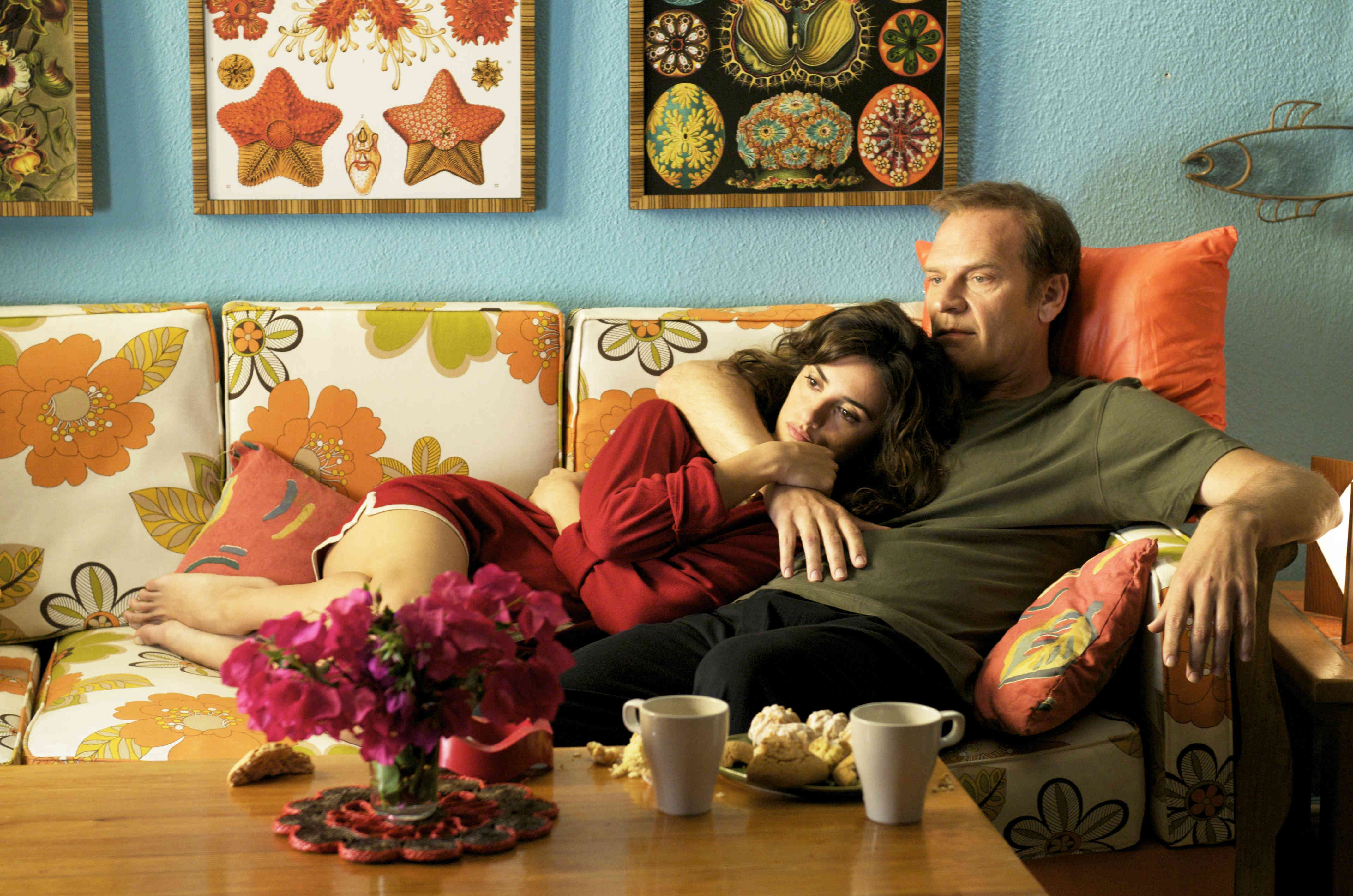 Penelope Cruz stars as Lena and Lluis Homar stars as Mateo Blanco / Harry Caine in Sony Pictures Classics' Broken Embraces (2009)