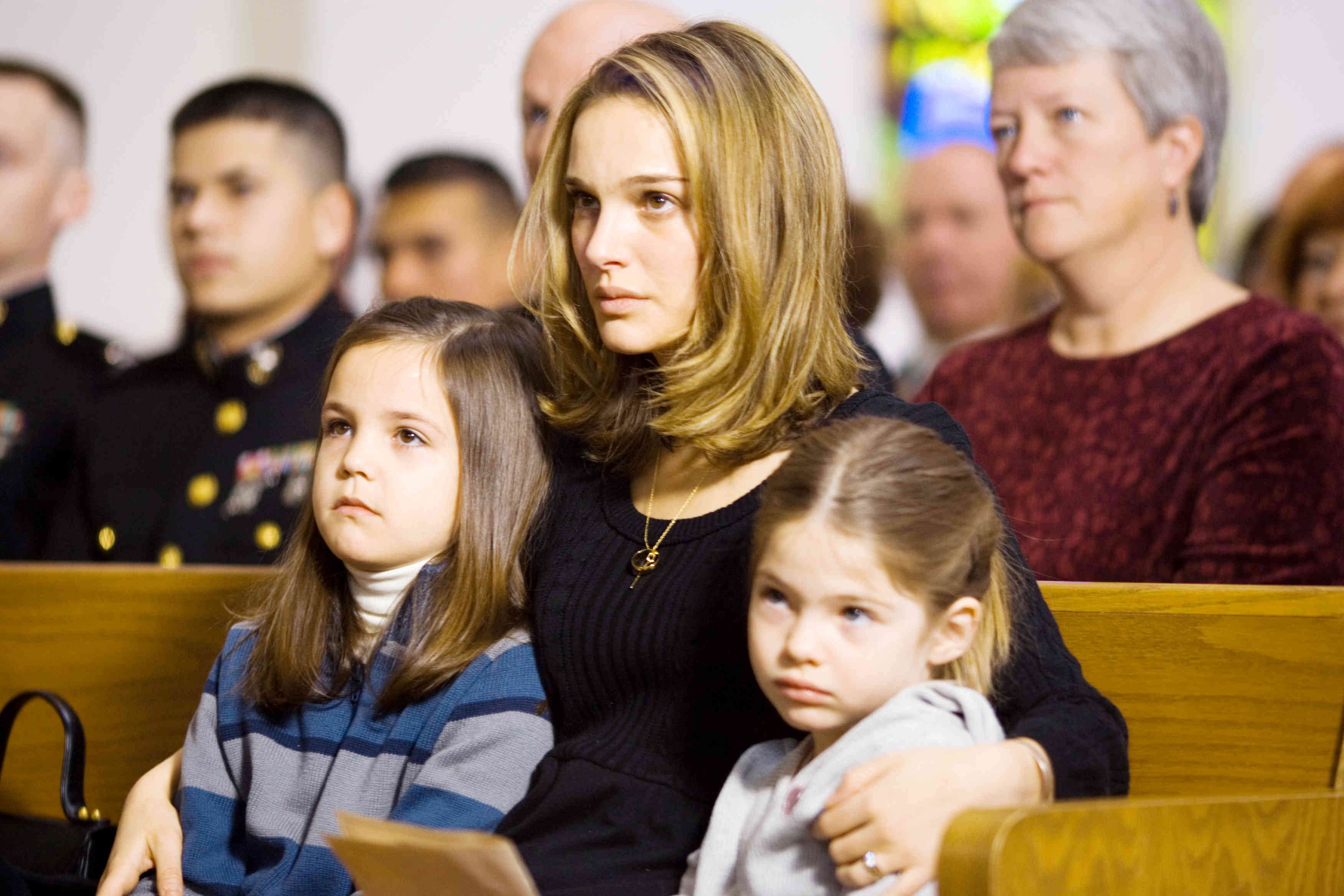 Bailee Madison, Natalie Portman and Taylor Geare in Lionsgate Films' Brothers (2009)