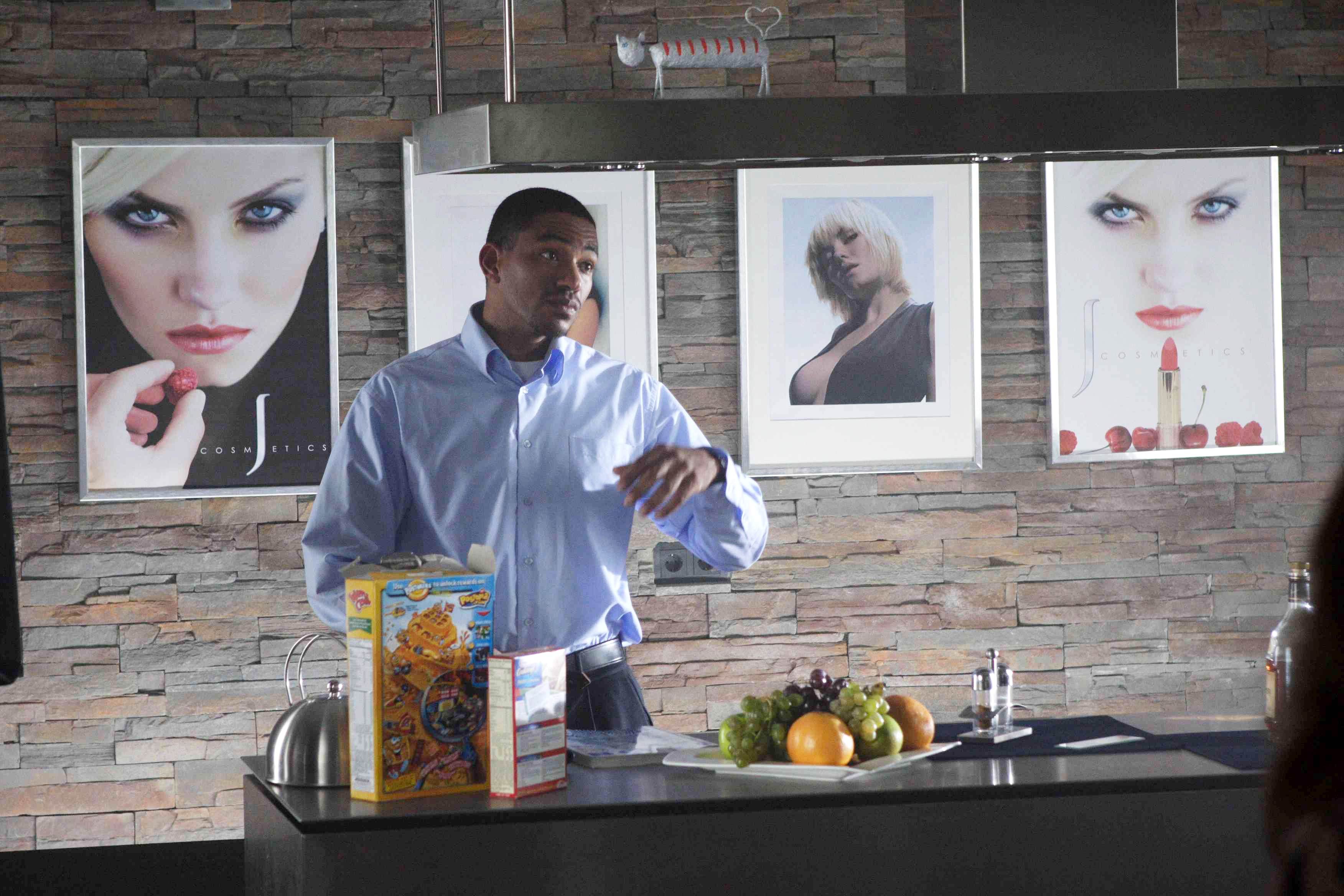 Laz Alonso as Disantos in After Dark Films' Captivity (2007)