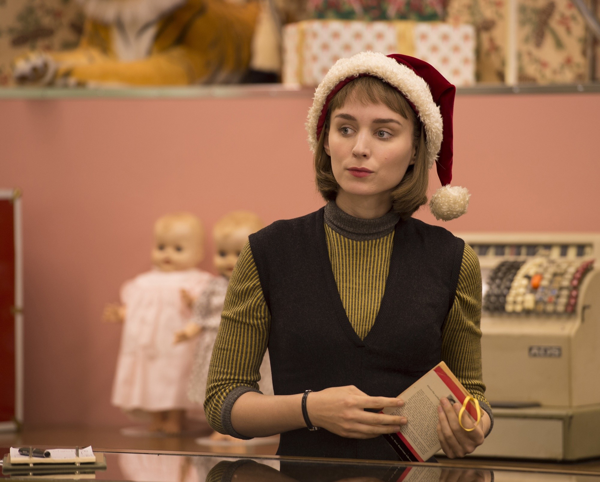 Rooney Mara stars as Therese Belivet in The Weinstein Company's Carol (2015)