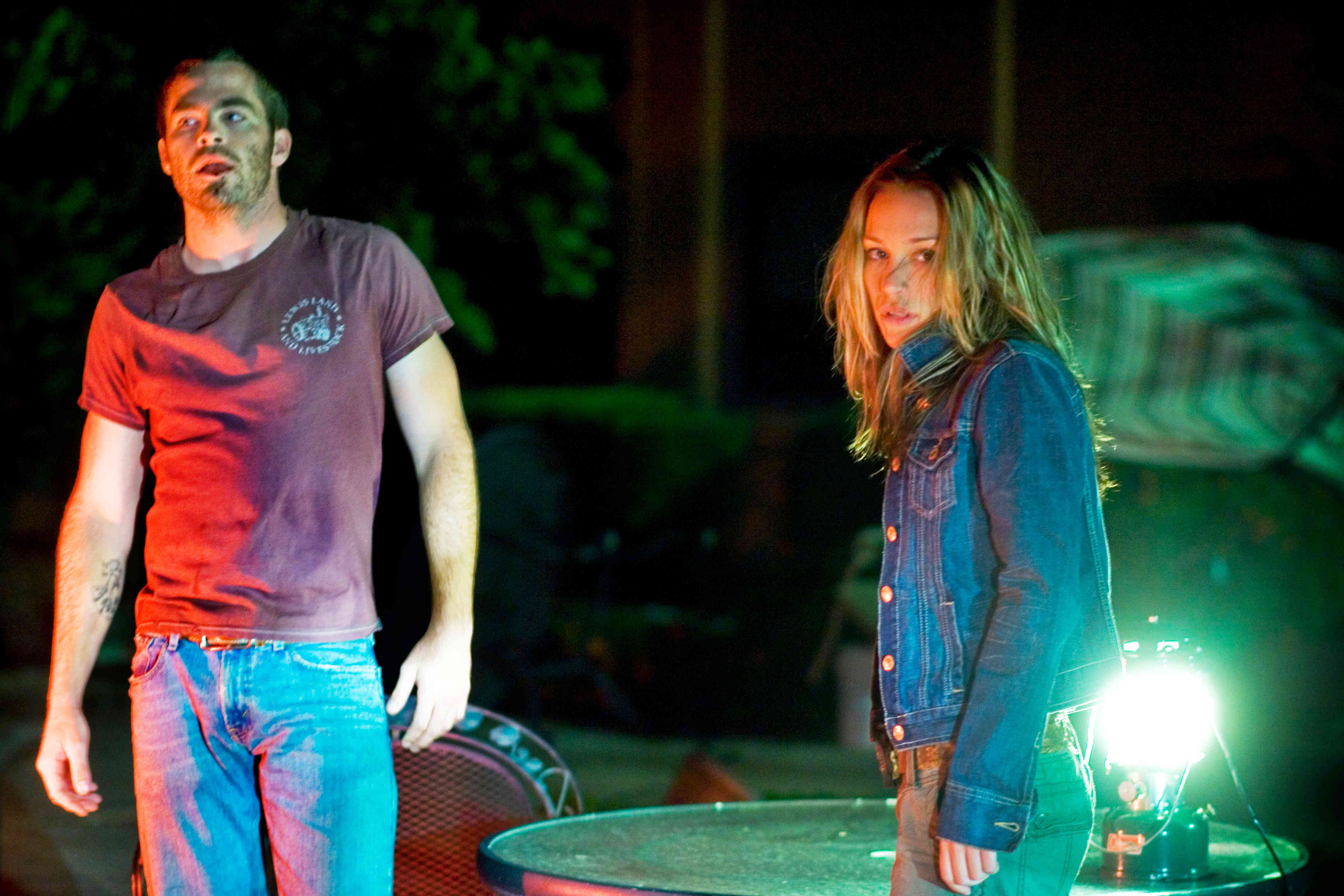 Chris Pine stars as Ryan and Piper Perabo stars as Bobby in Paramount Vantage's Carriers (2009)