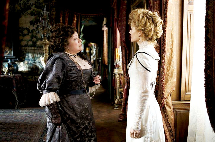 Kathy Bates stars as Madame Peloux and Michelle Pfeiffer stars as Lea de Lonval in Miramax Films' Cheri (2009)