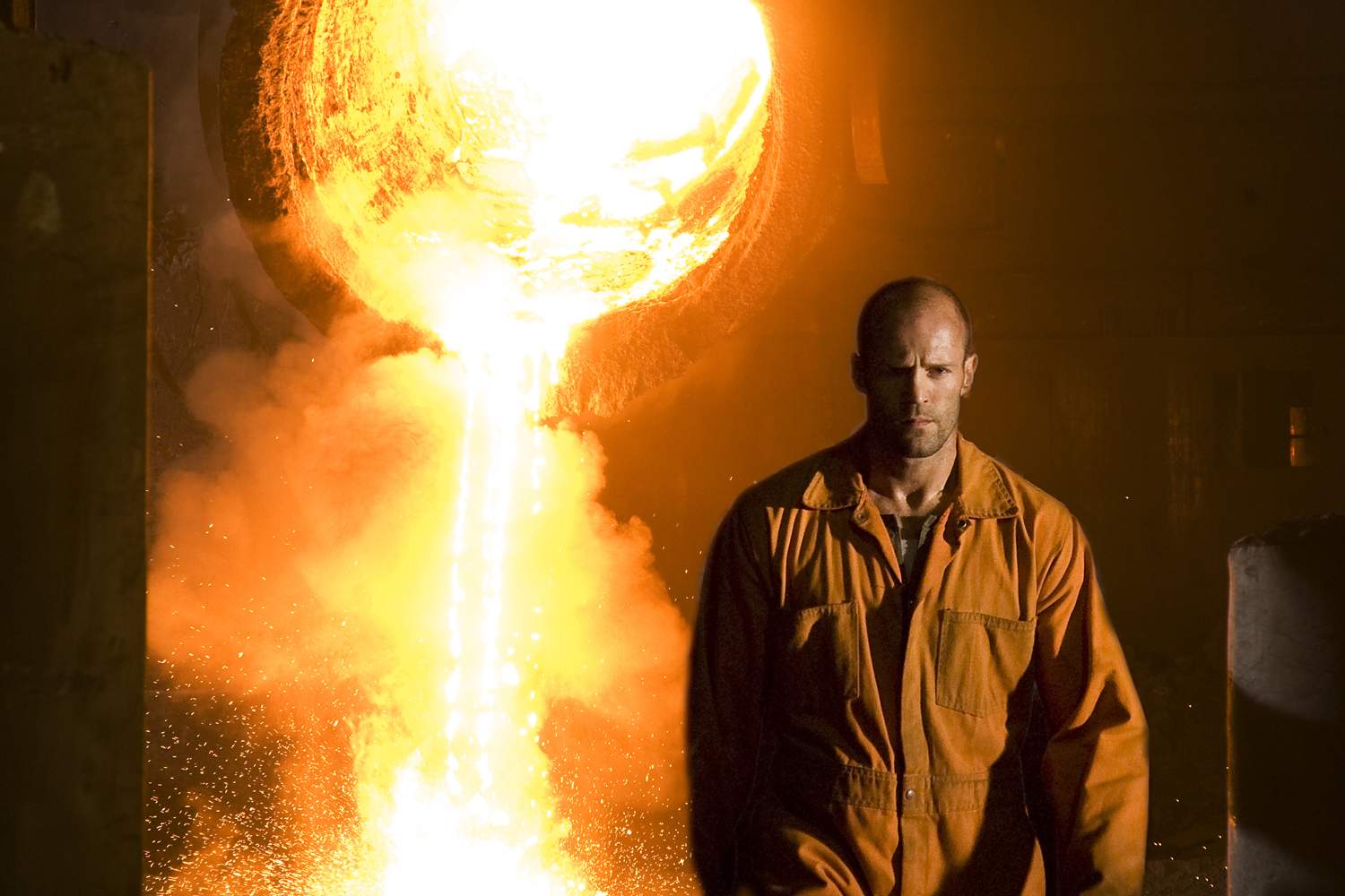 JASON STATHAM stars as Jensen Ames in an action-thriller set in the post-industrial wasteland of tomorrow, with the world's most brutal sporting event as its backdrop - Death Race. Photo Credit: Takashi Seida.