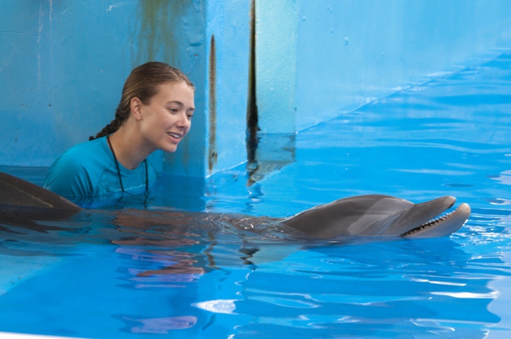 Austin Highsmith stars as Phoebe in Warner Bros. Pictures' Dolphin Tale (2011)