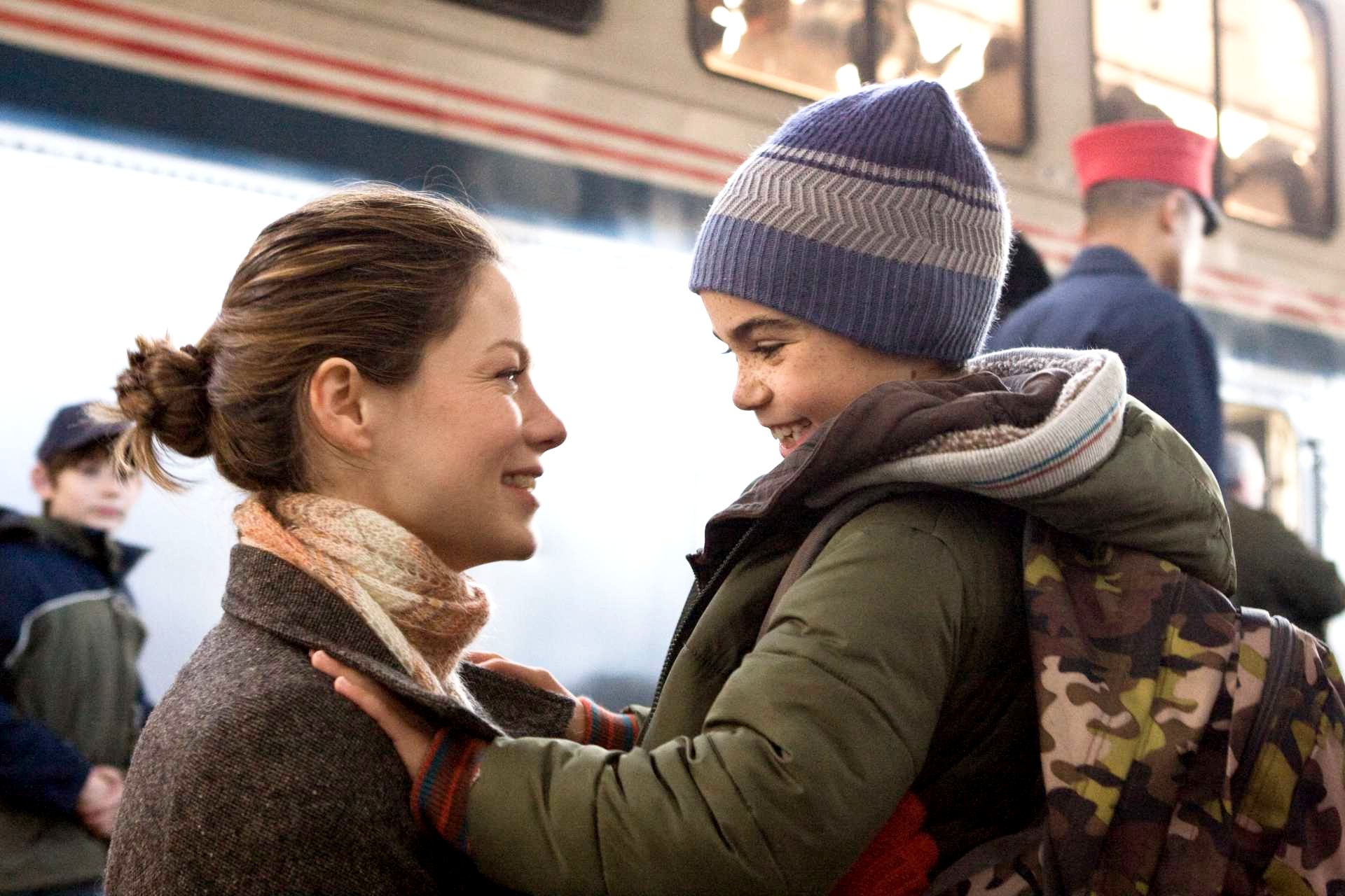 Michelle Monaghan stars as Rachel Holloman and Cameron Boyce stars as Sam Holloman in DreamWorks SKG's Eagle Eye (2008). Photo credit by Ralph Nelson.