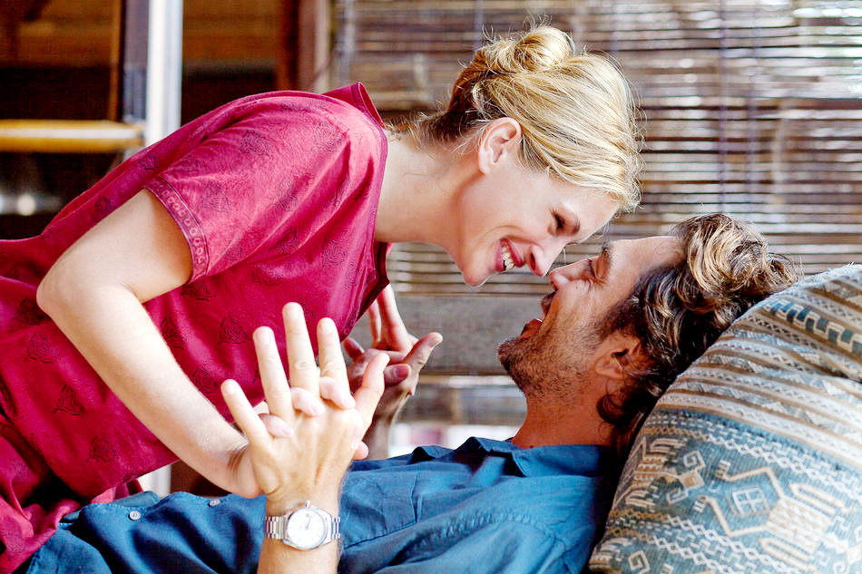 Julia Roberts stars as Elizabeth Gilbert and Javier Bardem stars as Felipe  in Columbia Pictures' Eat, Pray, Love (2010)