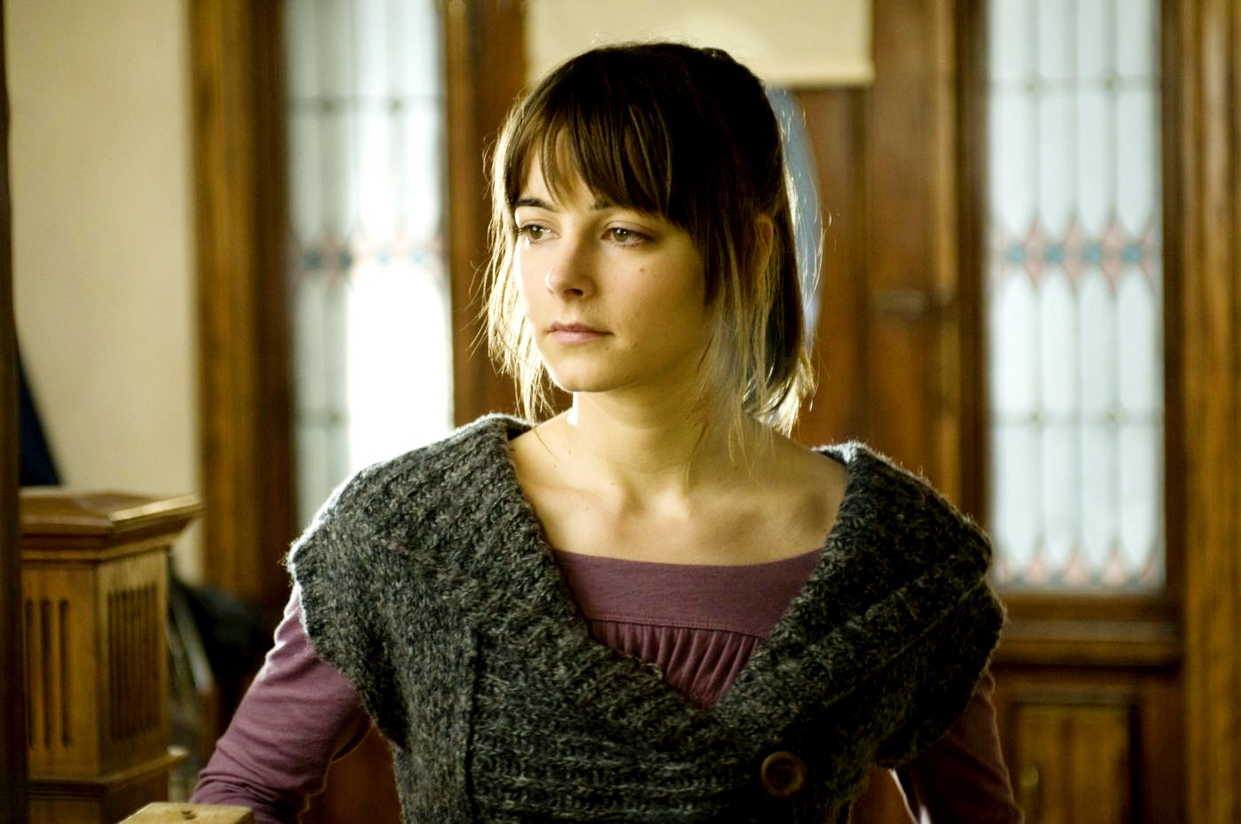 Bojana Novakovic stars as Emma ...