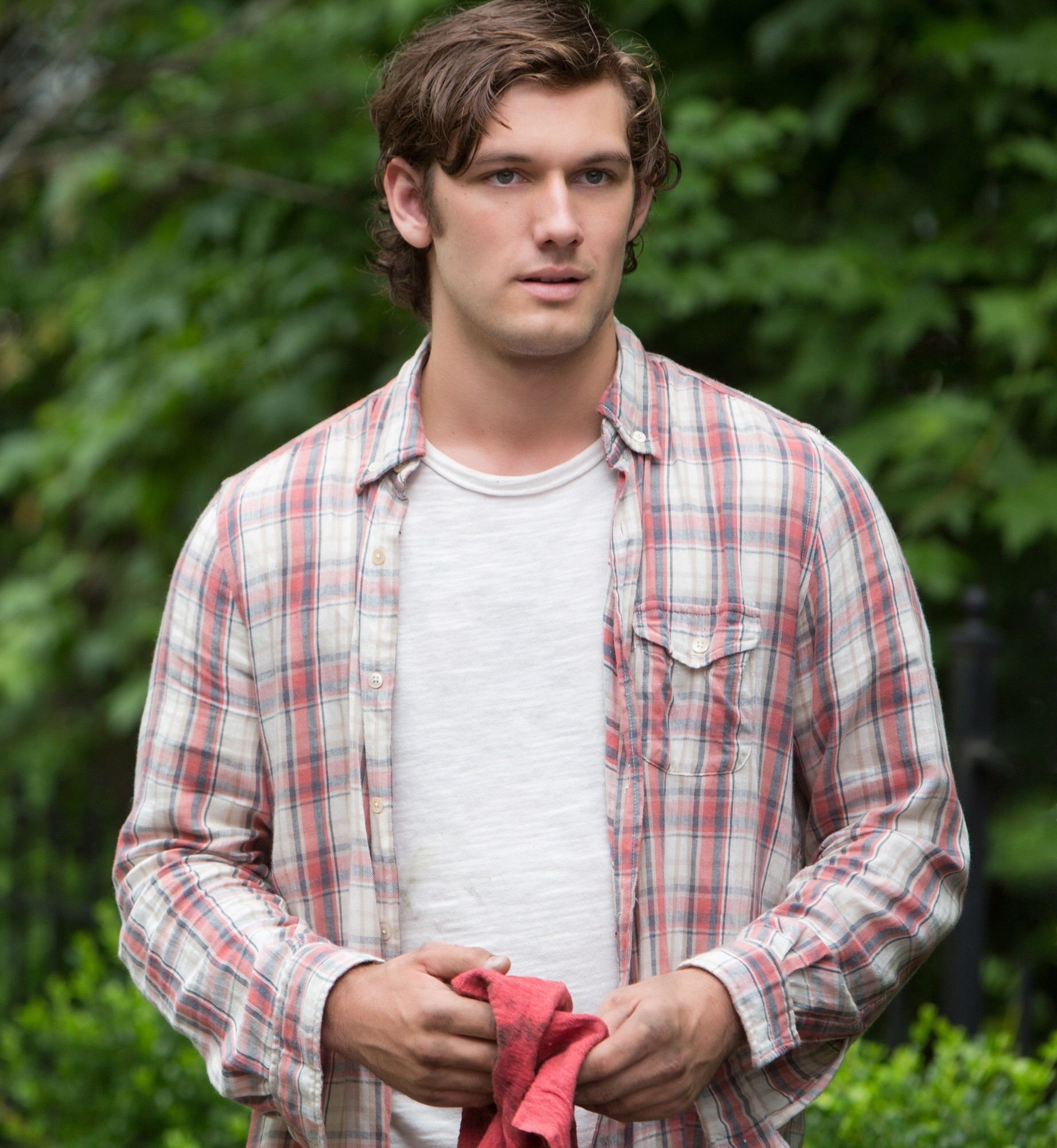 Alex Pettyfer stars as David Elliot in Universal Pictures' Endless Love (2014)