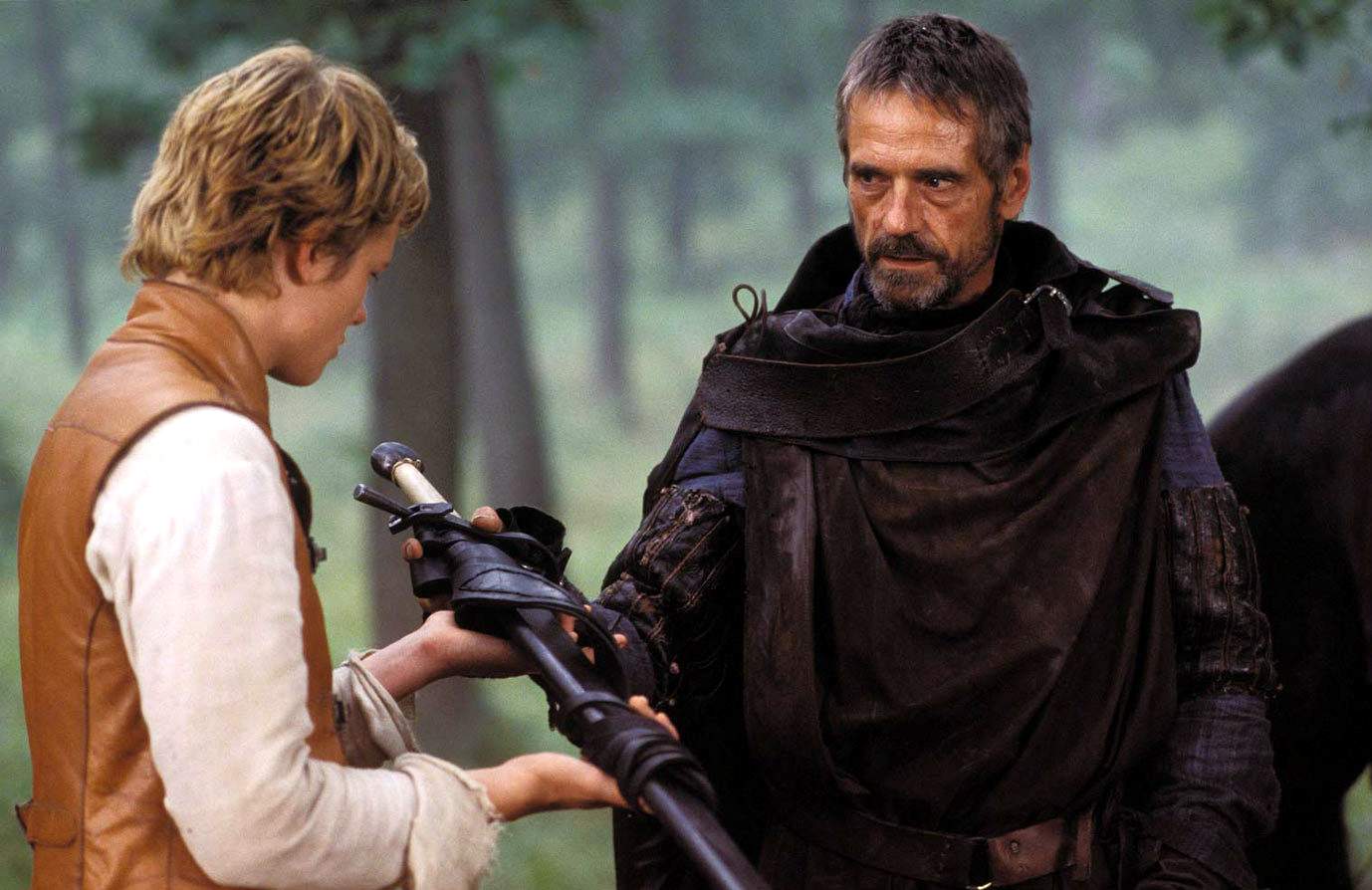 Edward Speleers as Eragon and Jeremy Irons as Brom in The 20th Century Fox' Eragon (2006)