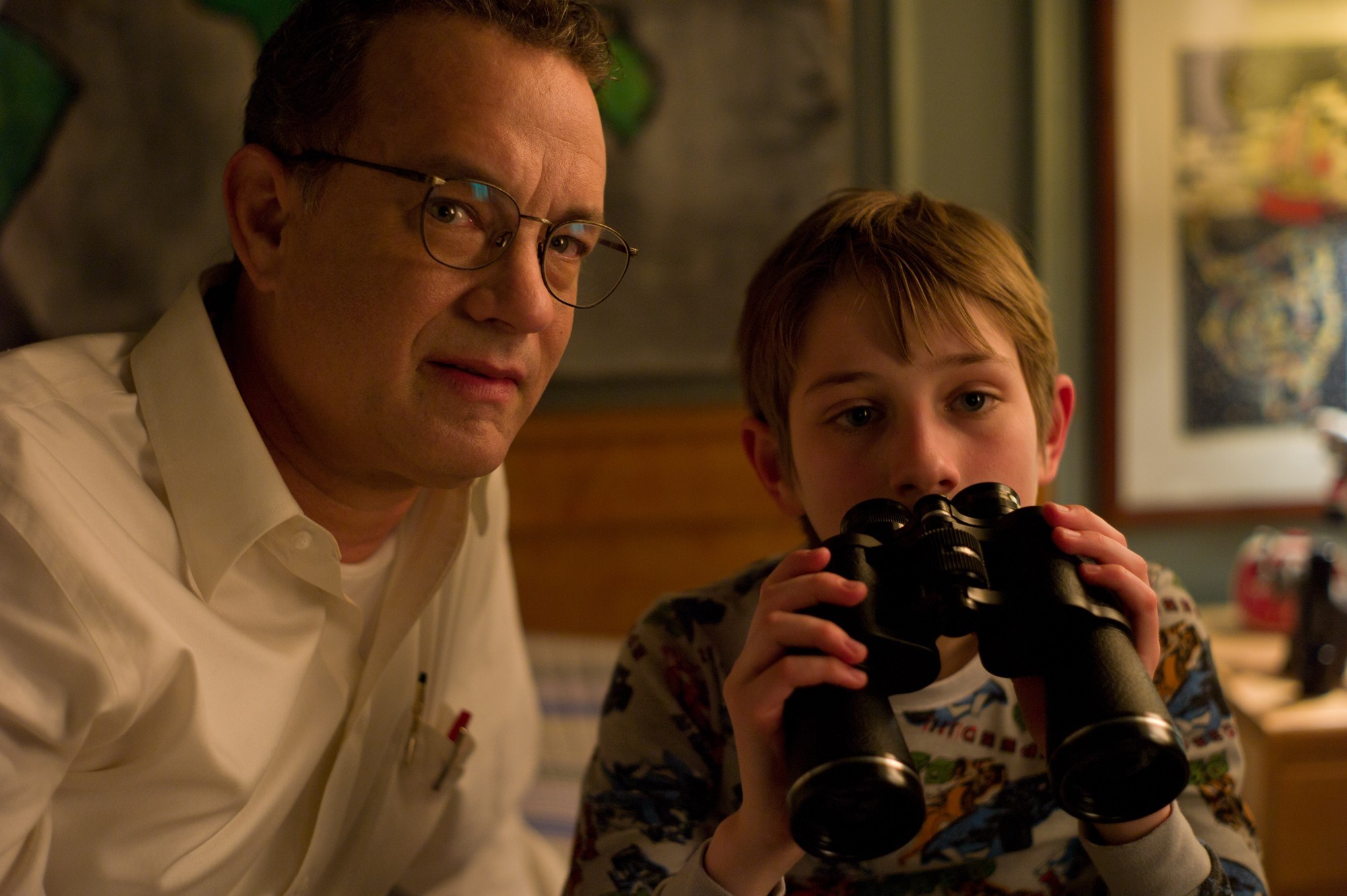 Tom Hanks stars as Thomas Schell Jr. and Thomas Horn stars as Oskar Schell in Warner Bros. Pictures' Extremely Loud and Incredibly Close (2012)