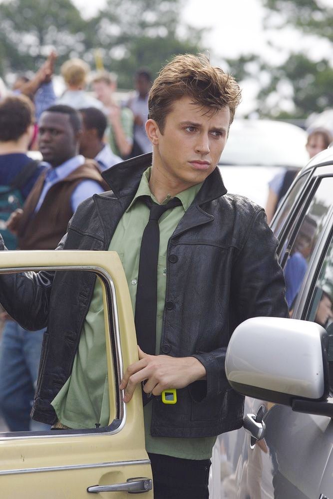 Kenny Wormald stars as Ren MacCormack in Paramount Pictures' Footloose (2011)