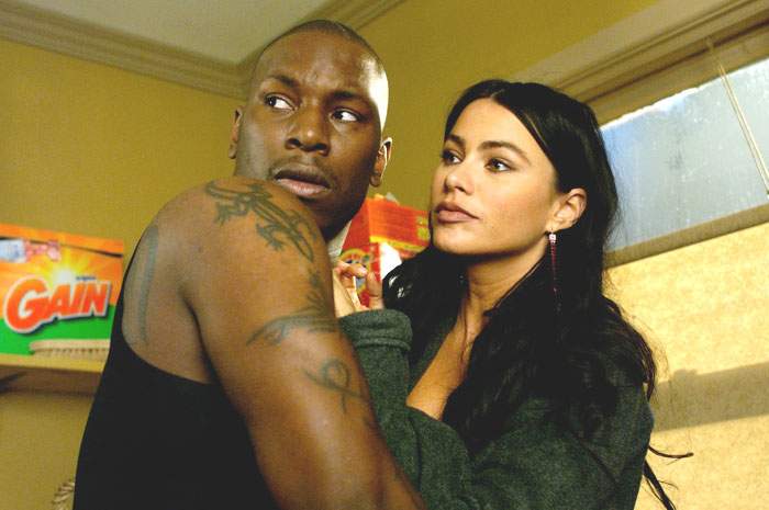 Tyrese Gibson and Sofia Vergara in Paramount Pictures' Four Brothers (2005)