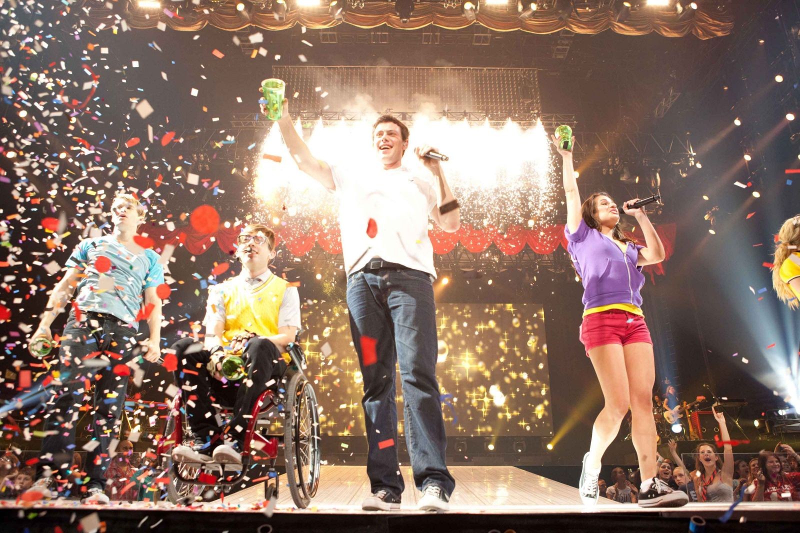 Chord Overstreet, Kevin McHale, Cory Monteith, Lea Michele in The 20th Century Fox' Glee: The 3D Concert Movie (2011)