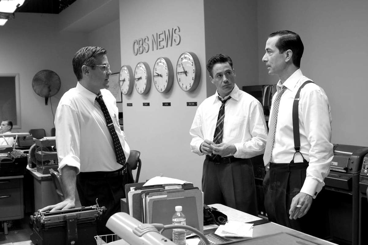 [L-R] George Clooney, Robert Downey Jr. and David Strathairn in Warner Independent Pictures' Good Night, And Good Luck (2005)