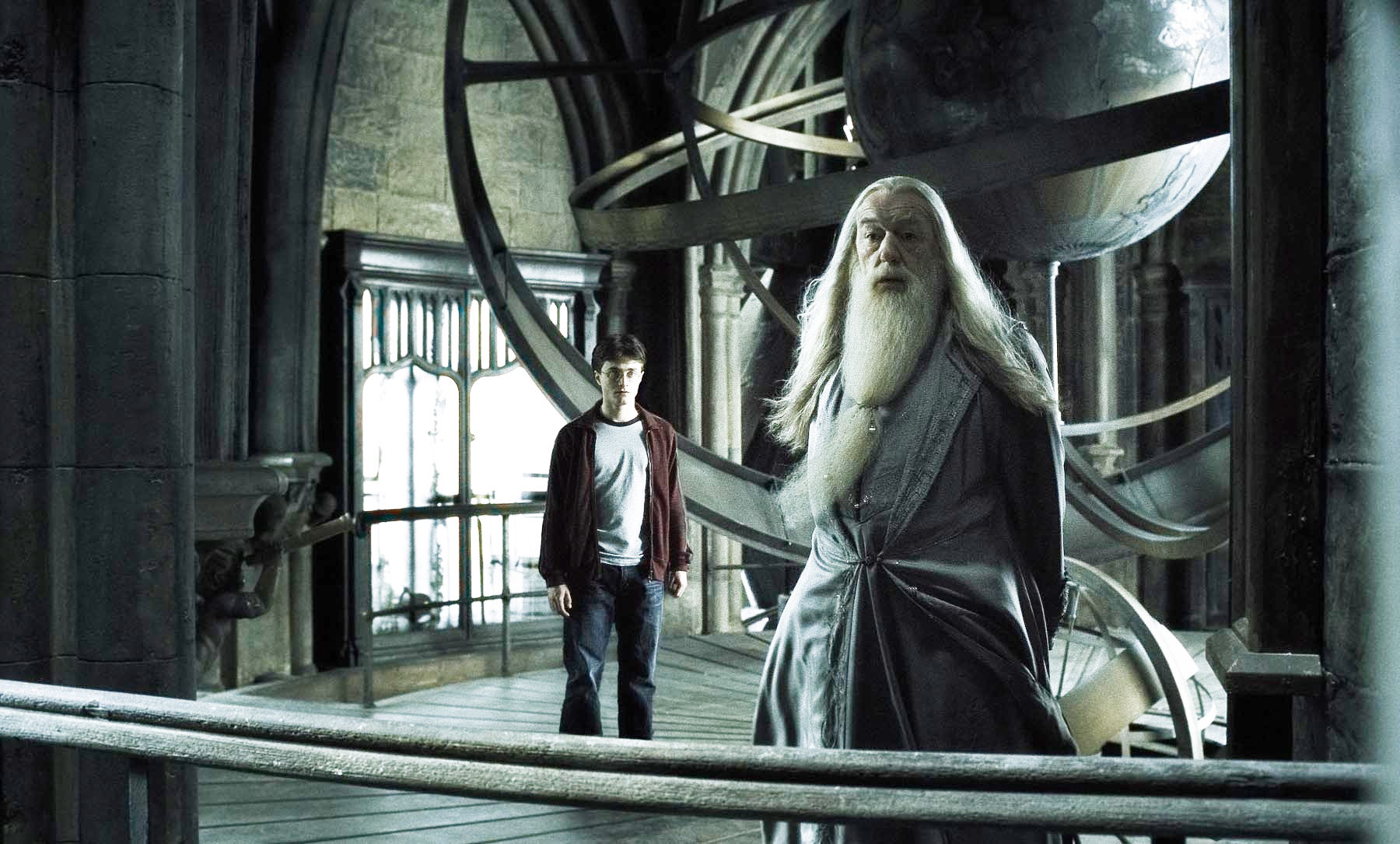 Daniel Radcliffe stars as Harry Potter and Michael Gambon stars as Albus Dumbledore in Warner Bros Pictures' Harry Potter and the Half-Blood Prince (2009)