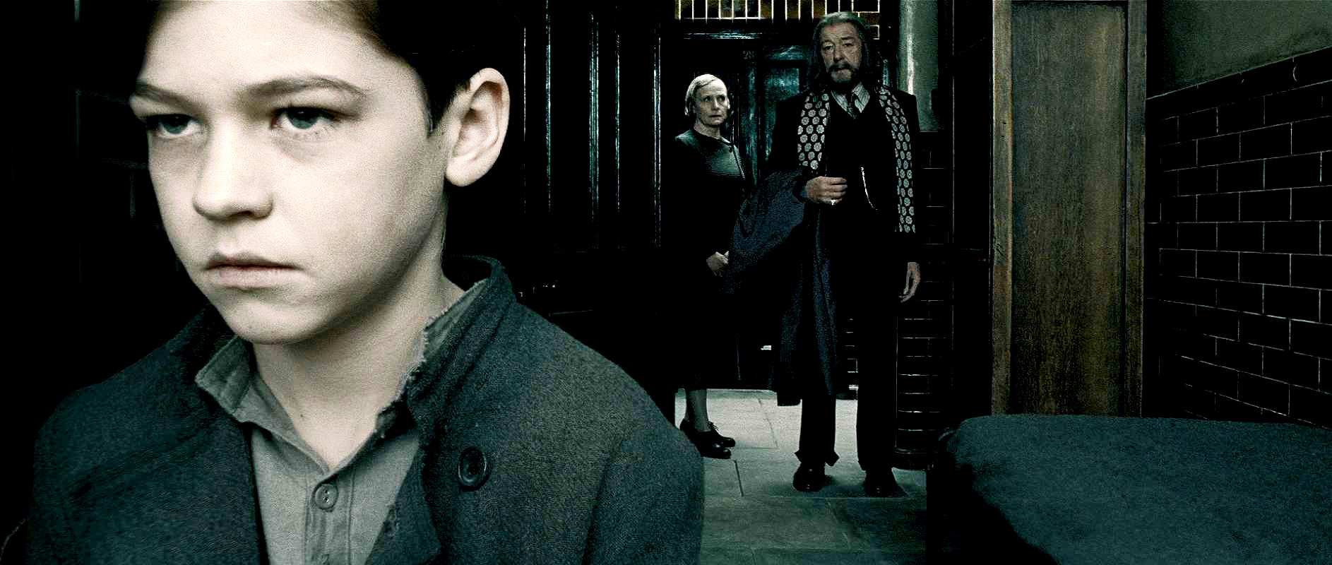 Hero Fiennes-Tiffin, Amelda Brown and Michael Gambon in Warner Bros Pictures' Harry Potter and the Half-Blood Prince (2009)