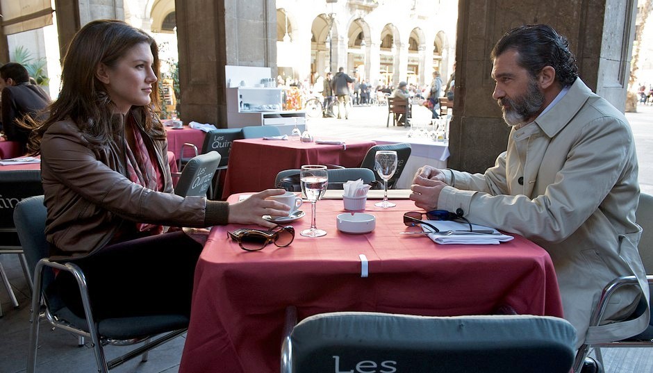 Gina Carano stars as Mallory Kane and Antonio Banderas stars as Rodrigo in Relativity Media's Haywire (2012)