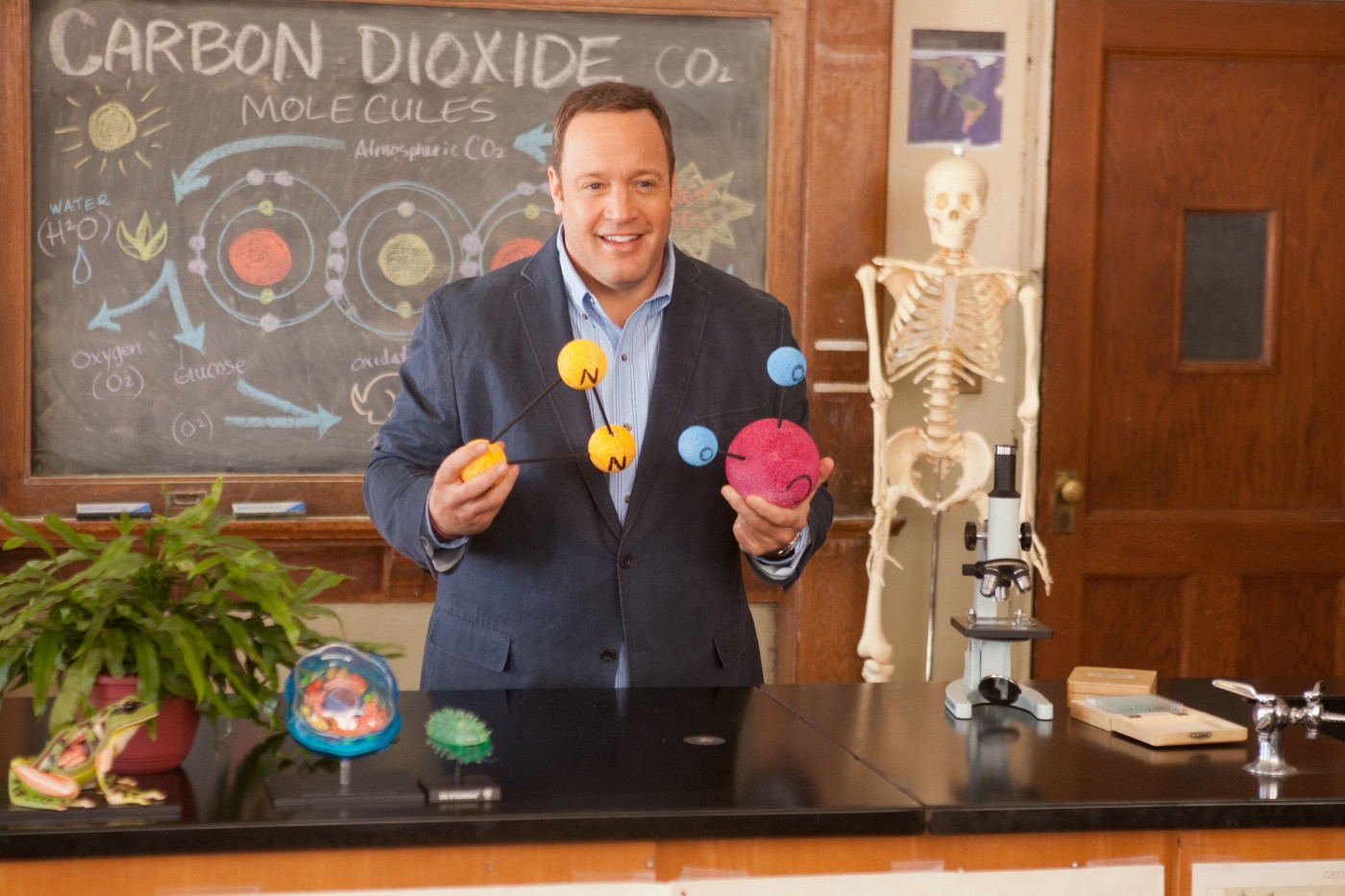 Kevin James stars as Scott Voss in Columbia Pictures' Here Comes the Boom (2012)