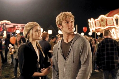 alex pettyfer dianna agron kiss