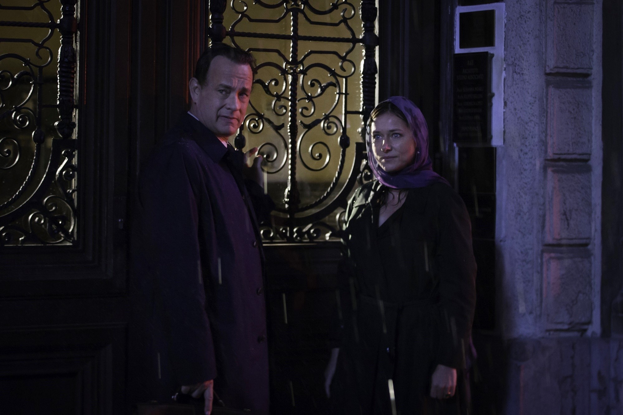 Tom Hanks stars as Robert Langdon and Sidse Babett Knudsen stars as Dr. Elizabeth Sinskey in Columbia Pictures' Inferno (2016)