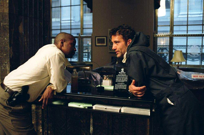 Denzel Washington and Clive Owen in Universal Pictures' Inside Man (2006)