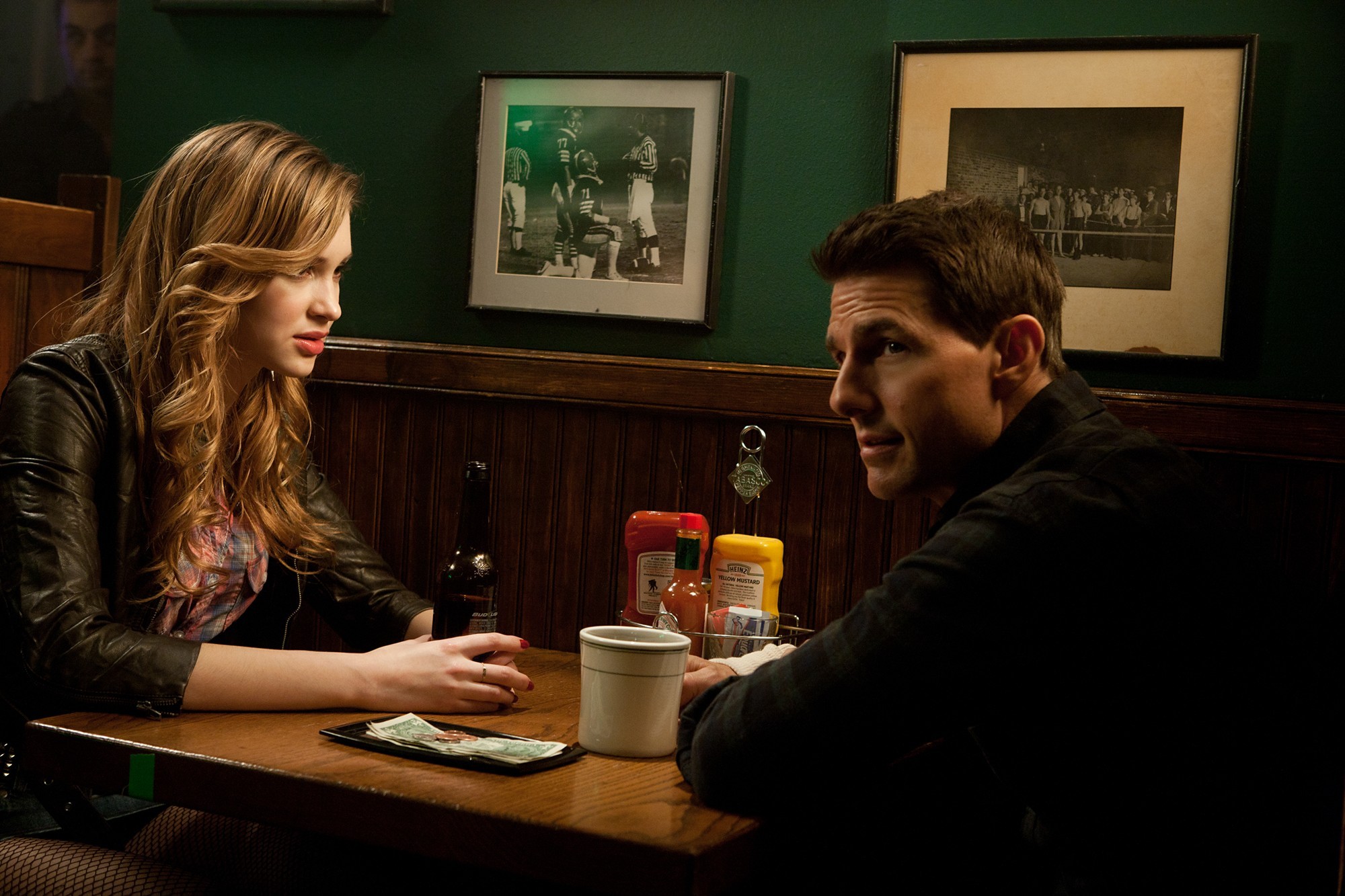 Alexia Fast stars as Sandy and Tom Cruise stars as Jack Reacher in Paramount Pictures' Jack Reacher (2012)