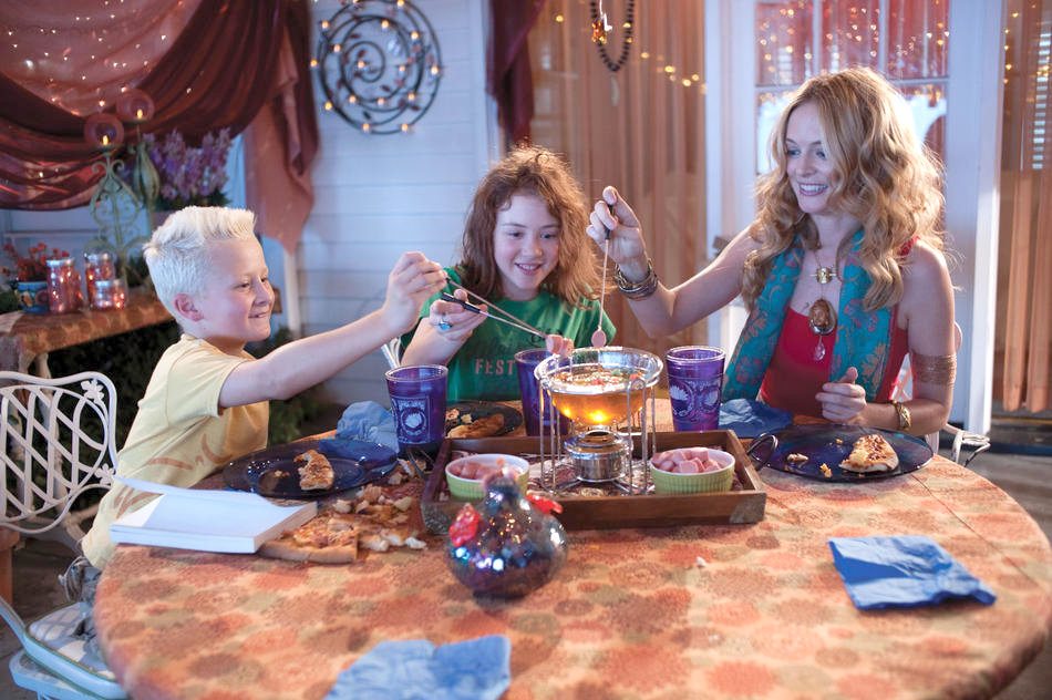 Parris Mosteller, Jordana Beatty and Heather Graham in Relativity Media's Judy Moody and the Not Bummer Summer (2011)