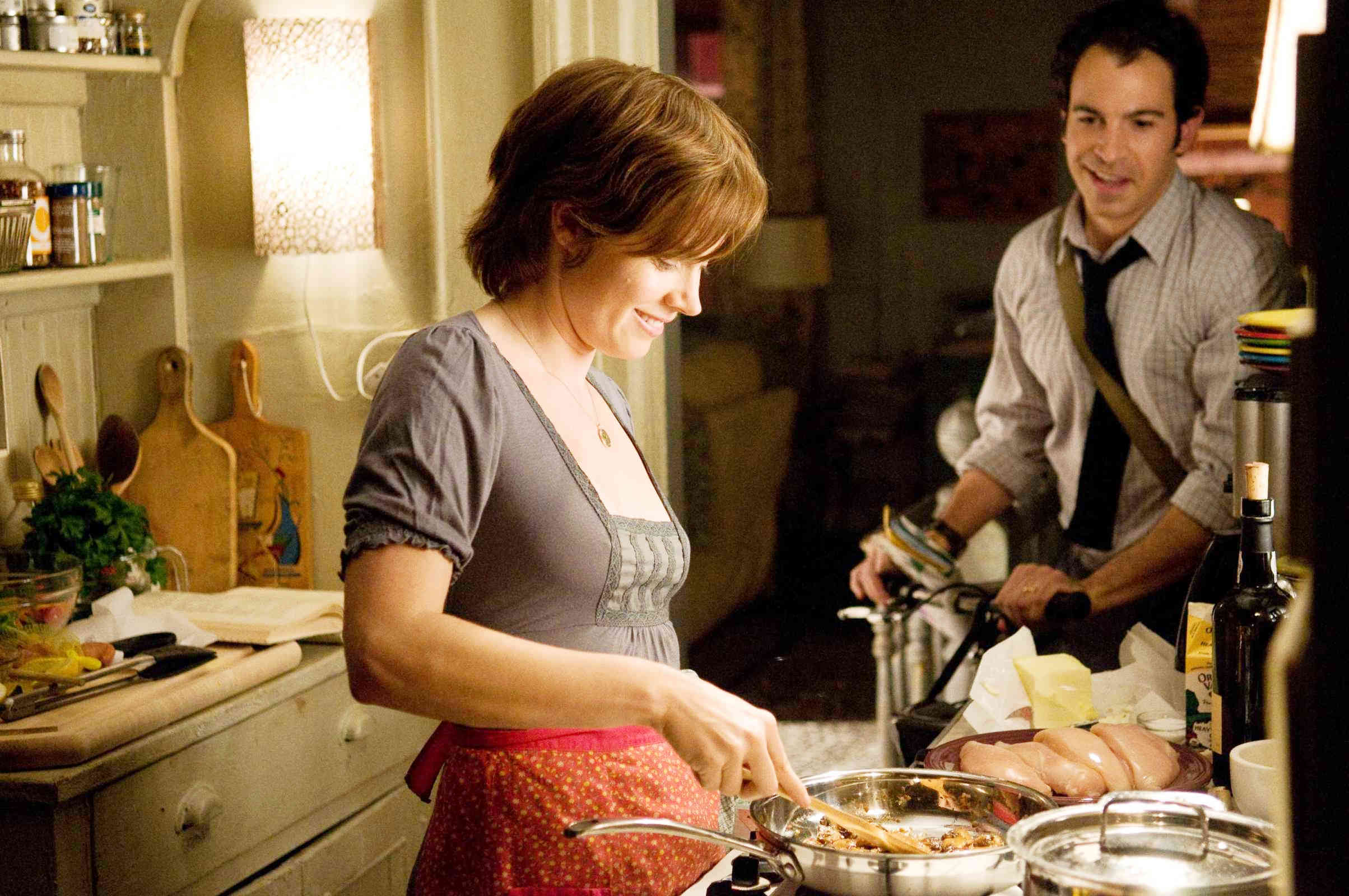 Amy Adams stars as Julie Powell and Chris Messina stars as Eric Powell in Columbia Pictures' Julie & Julia (2009)
