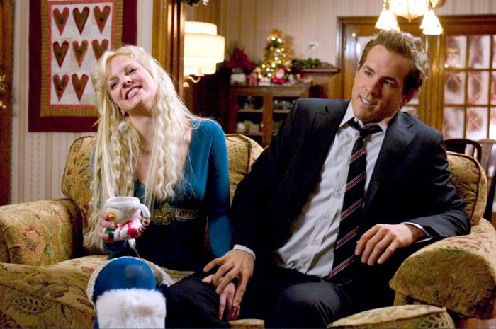 Anna Faris and Ryan Reynolds in New Line Cinema's 