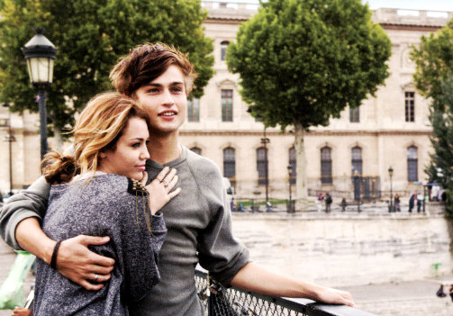 Miley Cyrus stars as Lola and Douglas Booth stars as Kyle in Lionsgate Films' LOL (2012)