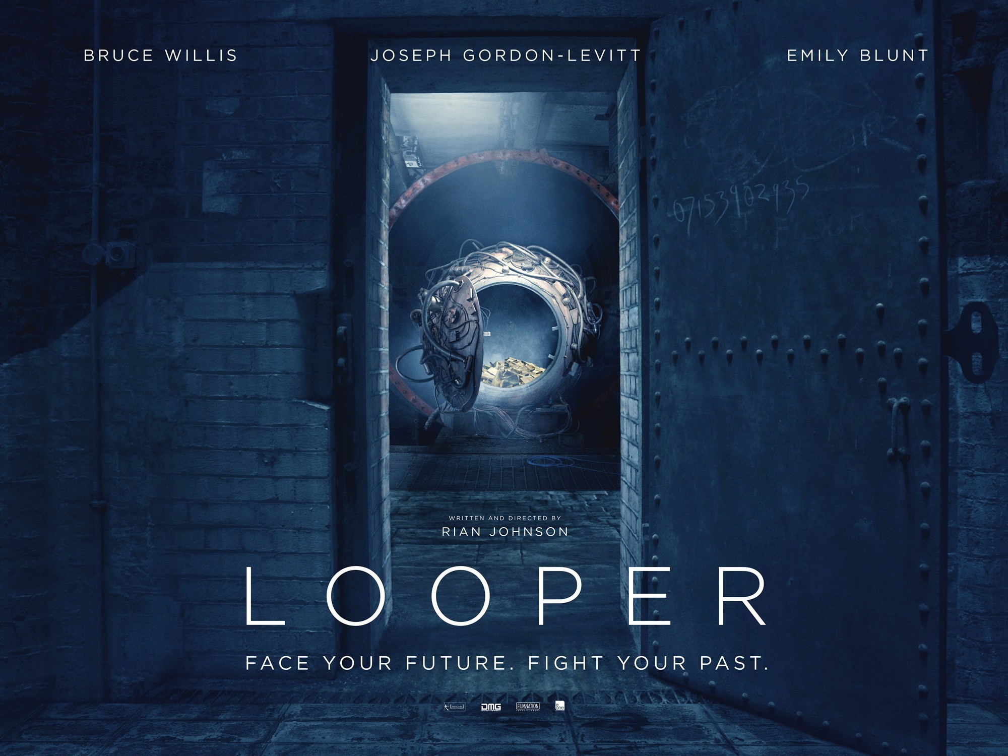 Poster of TriStar Pictures' Looper (2012)