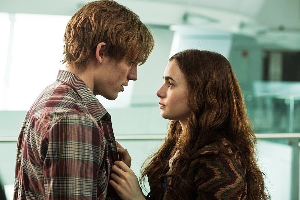 Sam Claflin stars as Alex Stewart  and Lily Collins stars as Rosie Dunne in The Film Arcade's Love, Rosie (2015)