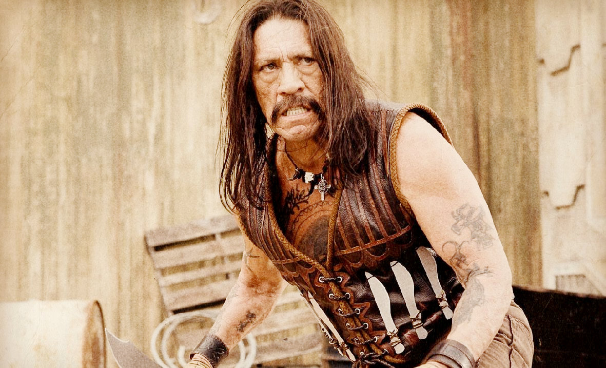 http://www.aceshowbiz.com/images/still/machete15.jpg