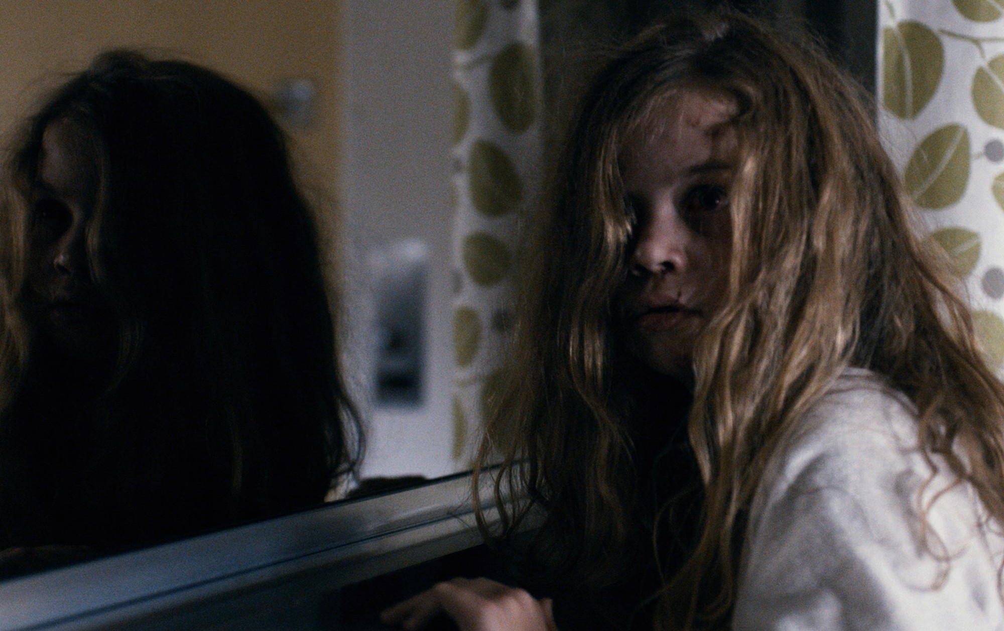 Isabelle Nelisse stars as Lilly in Universal Pictures' Mama (2013)