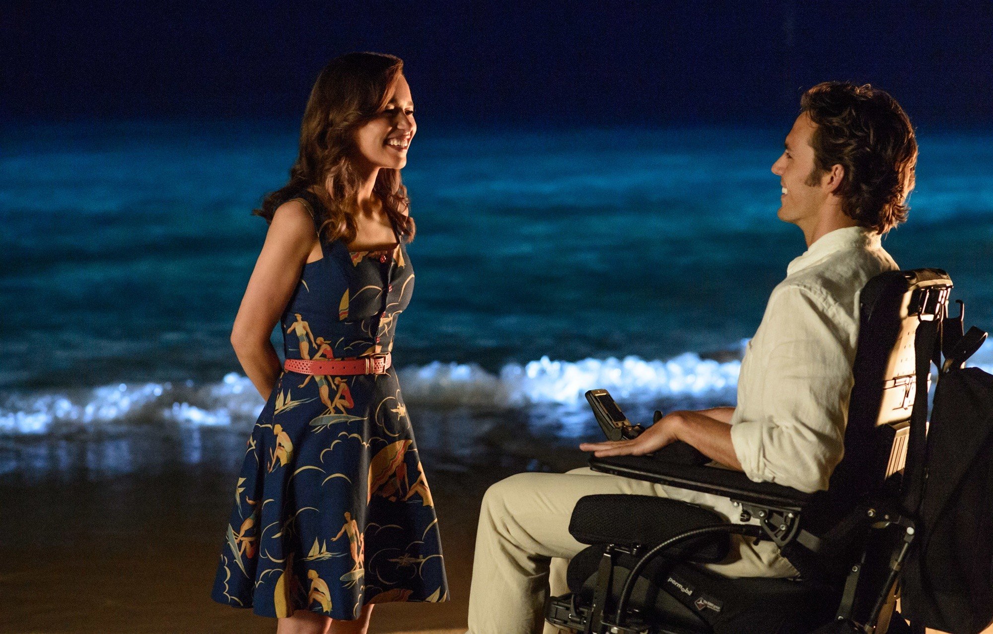 Emilia Clarke stars as Lou Clark and Sam Claflin stars as Will Traynor in Warner Bros. Pictures' Me Before You (2016)