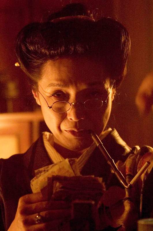 Kaori Momoi as O-kami in Columbia Pictures' Memoirs of a Geisha (2005)