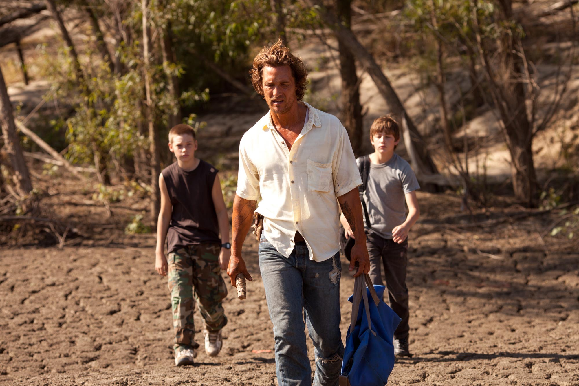 Jacob Lofland, Matthew McConaughey and Tye Sheridan in Roadside Attractions' Mud (2013)