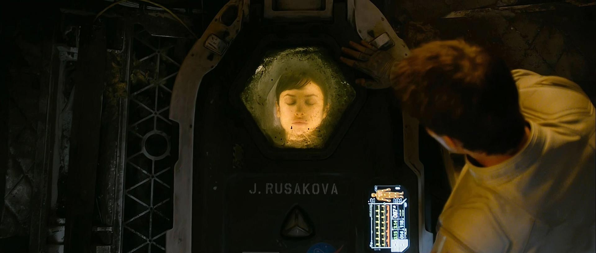 Olga Kurylenko stars as Julia in Universal Pictures' Oblivion (2013)